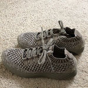 Nobull grey shoes (NEW)